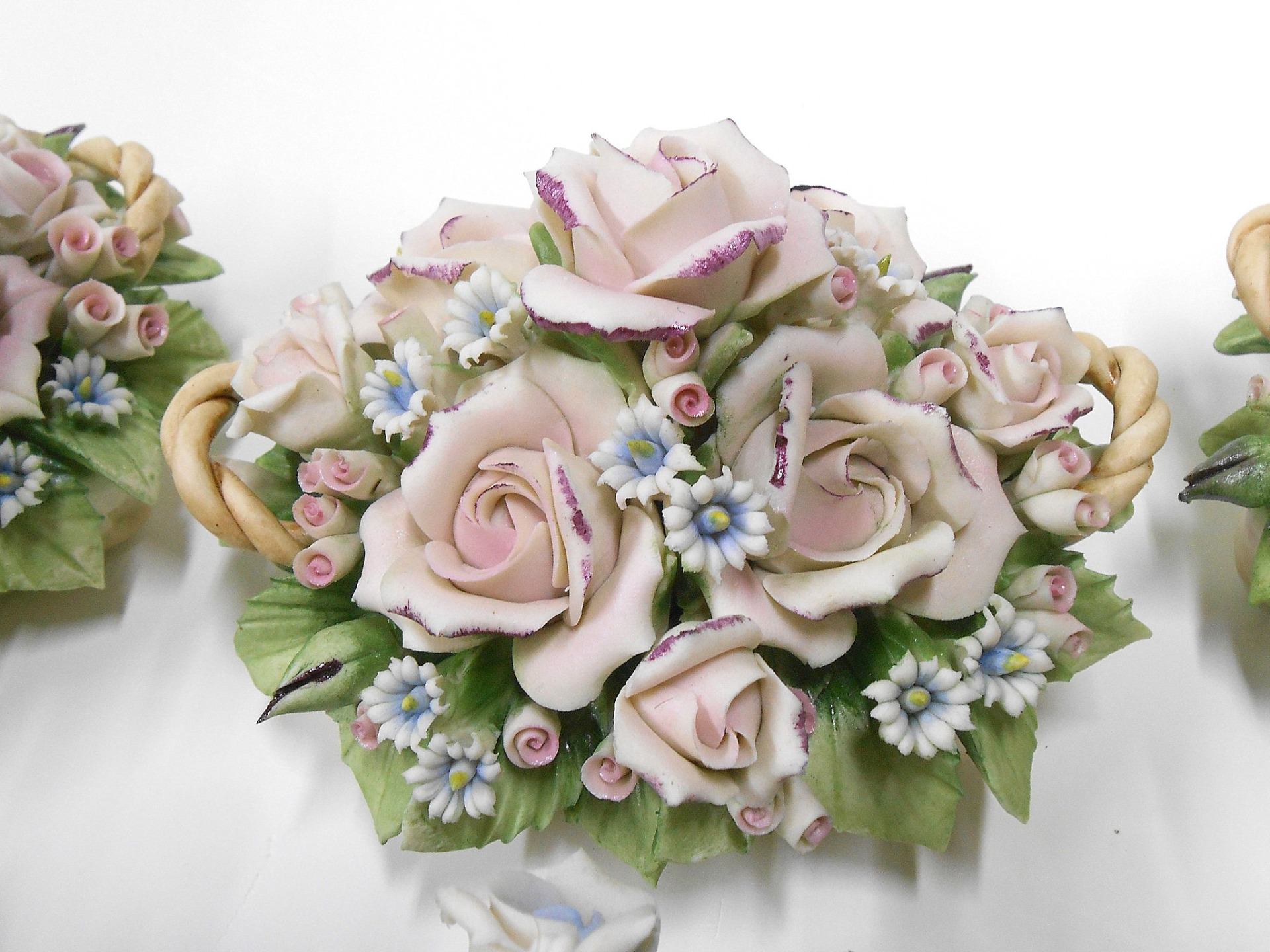 12 Bouquets De Fleurs En Céramique Capodimonte - Pour Mariage, Baptême, Bomboniere - Neuf